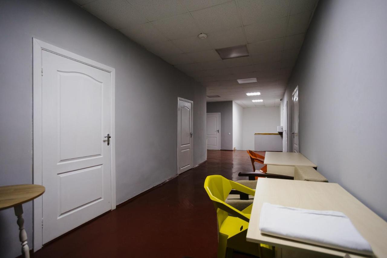 P2B Hostel & Bar เคียฟ ภายนอก รูปภาพ