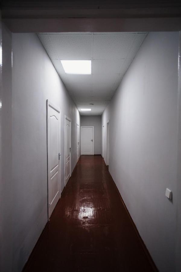 P2B Hostel & Bar เคียฟ ภายนอก รูปภาพ