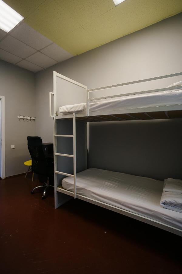 P2B Hostel & Bar เคียฟ ภายนอก รูปภาพ