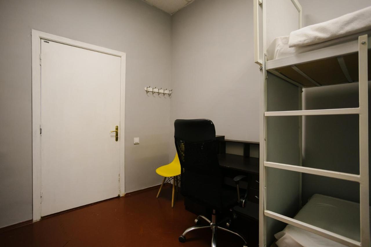 P2B Hostel & Bar เคียฟ ภายนอก รูปภาพ