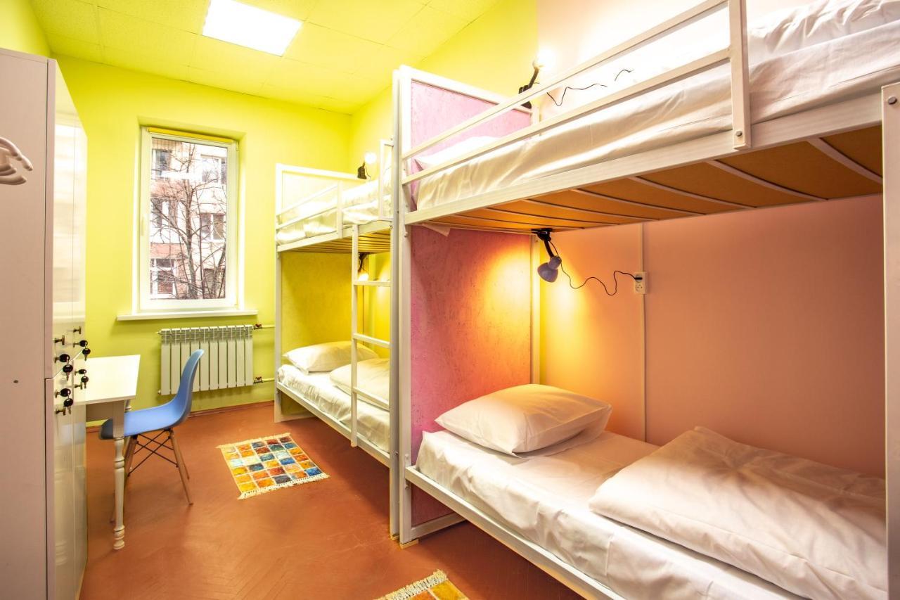P2B Hostel & Bar เคียฟ ภายนอก รูปภาพ